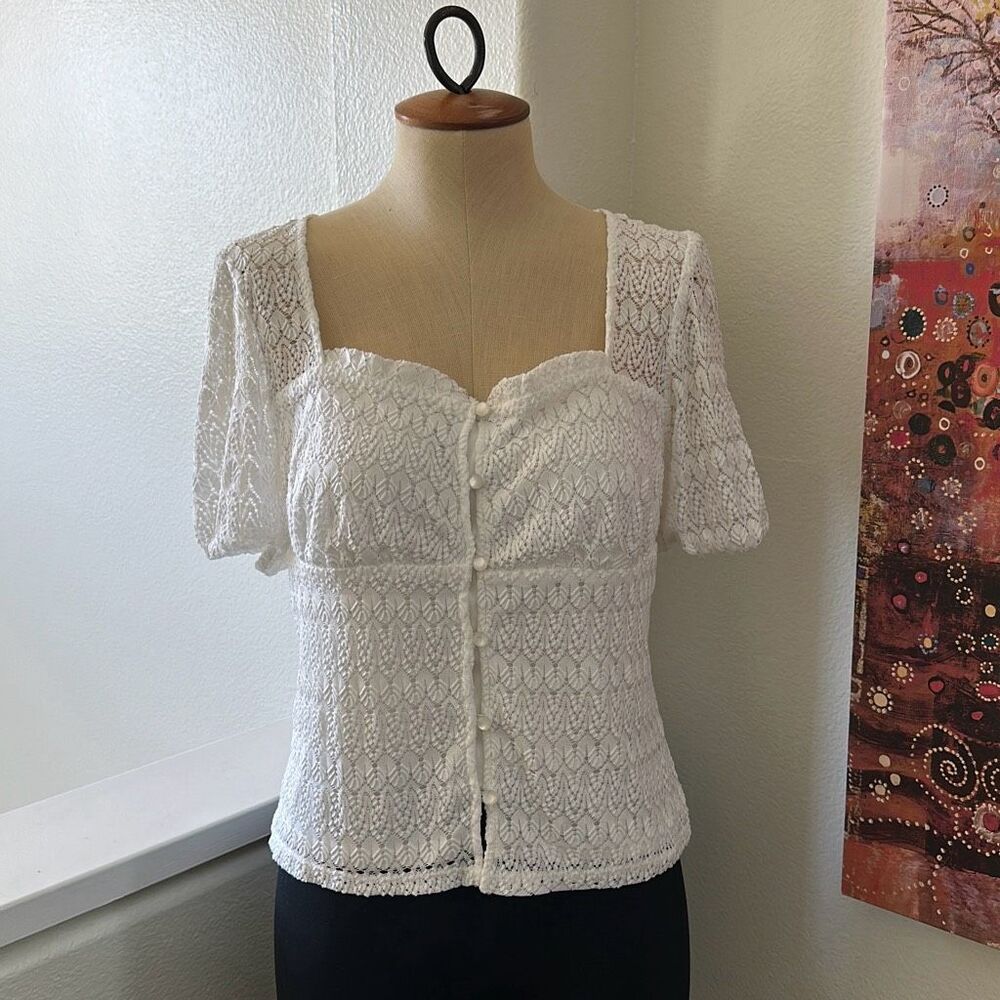 The General Good Lace Cropped Top in White Size M